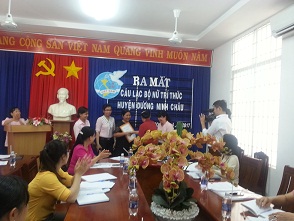 Hội LHPN huyện Dương Minh Châu ra mắt Câu lạc bộ Nữ trí thức