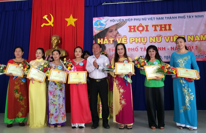 Hội LHPN thành phố Tây Ninh:  Tổ chức hội thi Hát về phụ nữ Việt Nam