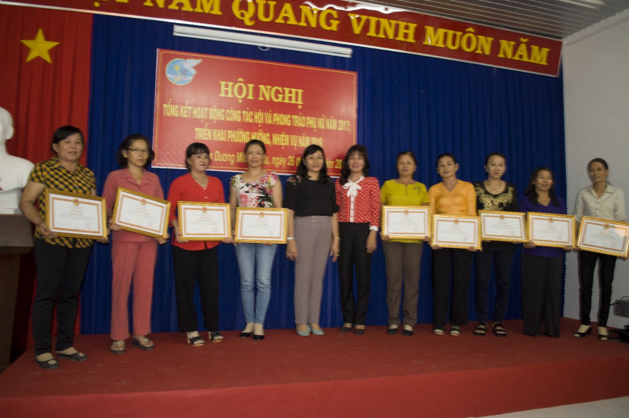 Hội LHPN huyện Dương Minh Châu: tổng kết hoạt động phong trào phụ nữ năm 2017 và triển khai phương hướng, nhiệm vụ năm 2018