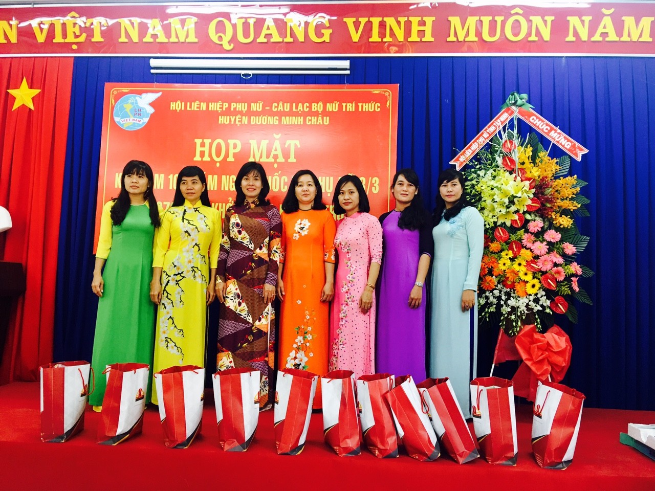 Hội LHPN các huyện Bến Cầu, Gò Dầu, Dương Minh Châu:  long trọng tổ chức họp mặt kỷ niệm ngày Quốc tế phụ nữ 8.3