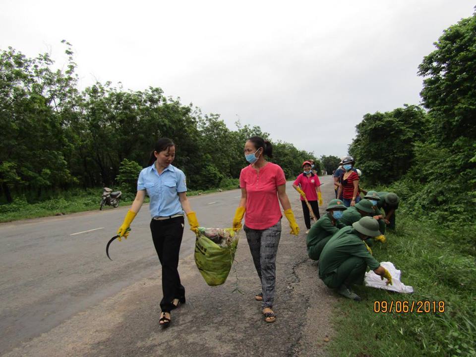 Hội LHPN thành phố Tây Ninh: ra quân hưởng ứng “Tháng hành động vì môi trường”