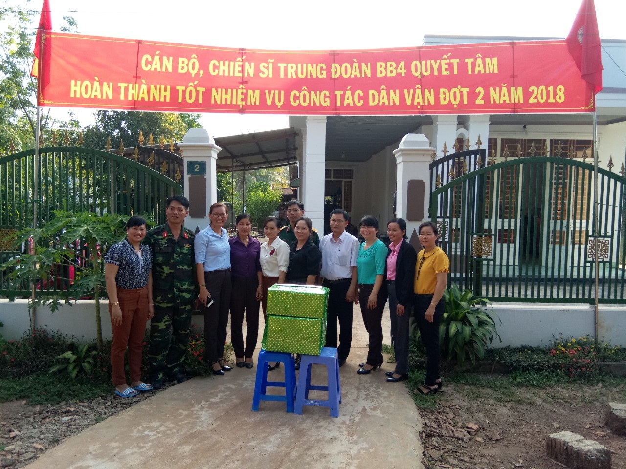 Dương Minh Châu: thăm cán bộ, chiến sĩ làm công tác dân vận