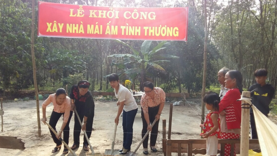 Hội LHPN xã Tân Lập: khởi công xây 