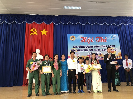 Châu Thành: Hội thi gia đình đoàn viên công đoàn- hội viên  phụ nữ nuôi dạy con tốt năm 2019