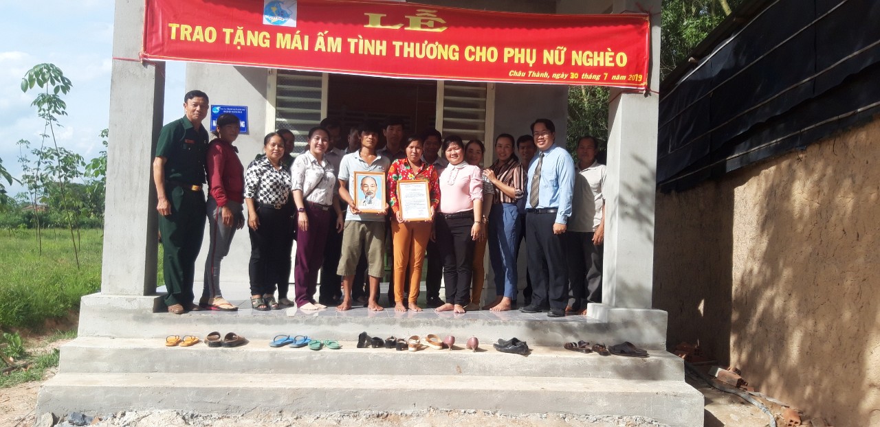 Châu Thành: Truyền thông bình đẳng giới và trao Mái ấm tình thương cho phụ nữ nghèo