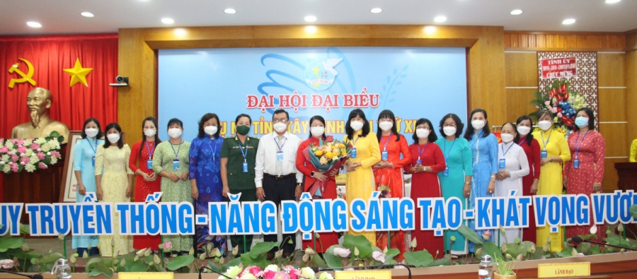 15 đại biểu tham dự Đại hội đại biểu phụ nữ toàn quốc lần thứ XIII