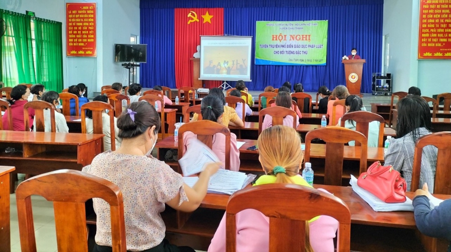 Hội LHPN huyện Châu Thành phối hợp tuyên truyền phổ biến giáo dục pháp luật  cho phụ nữ dân tộc thiểu số