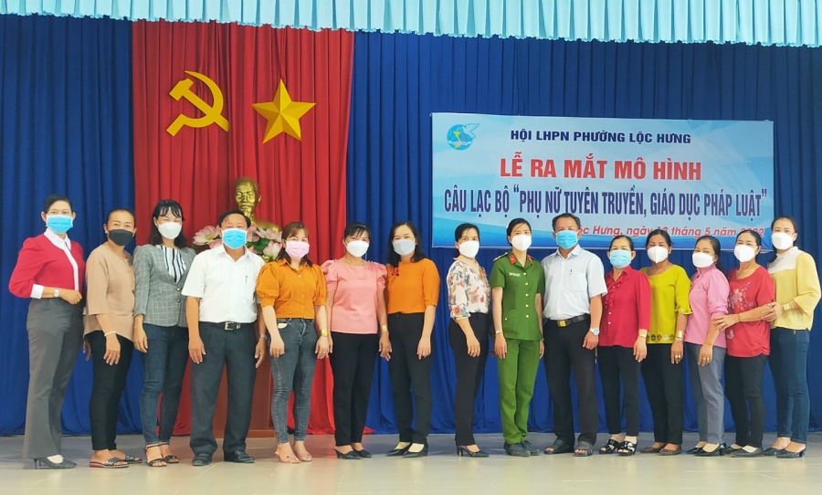 Hội LHPN phường Lộc Hưng ra mắt “tổ phụ nữ tuyên truyền, giáo dục pháp luật”