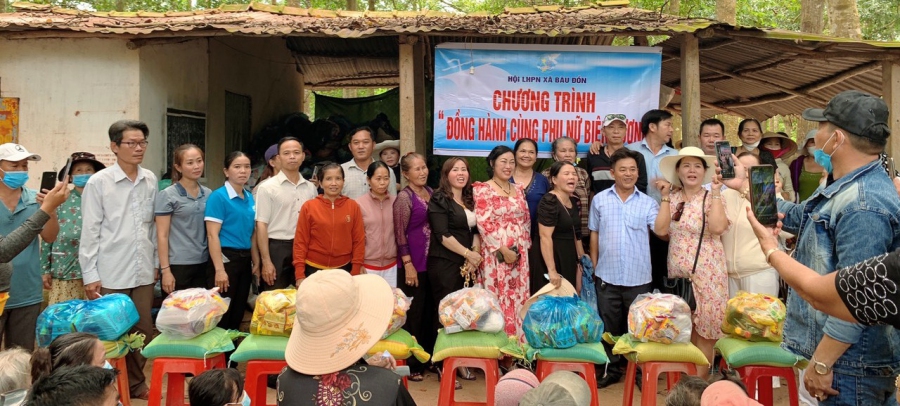 HỘI LHPN XÃ BÀU ĐỒN, HUYỆN GÒ DẦU THỰC HIỆN CHƯƠNG TRÌNH ĐỒNG HÀNH CÙNG PHỤ NỮ BIÊN CƯƠNG