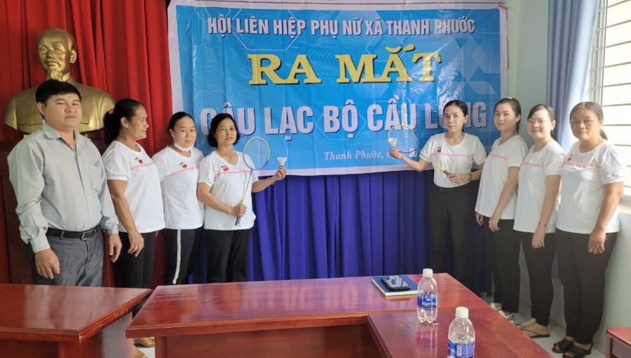 HỘI LIÊN HIỆP PHỤ NỮ XÃ THANH PHƯỚC (GÒ DẦU): RA MẮT CÂU LẠC BỘ CẦU LÔNG VÀ TRAO TẶNG TRIỆU PHẦN QUÀ SAN SẺ YÊU THƯƠNG