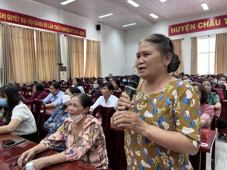 Hội nghị tiếp xúc đối thoại giữa người đứng đầu cấp ủy chính quyền với hội viên và các tầng lớp phụ nữ trên địa bàn huyện Châu Thành