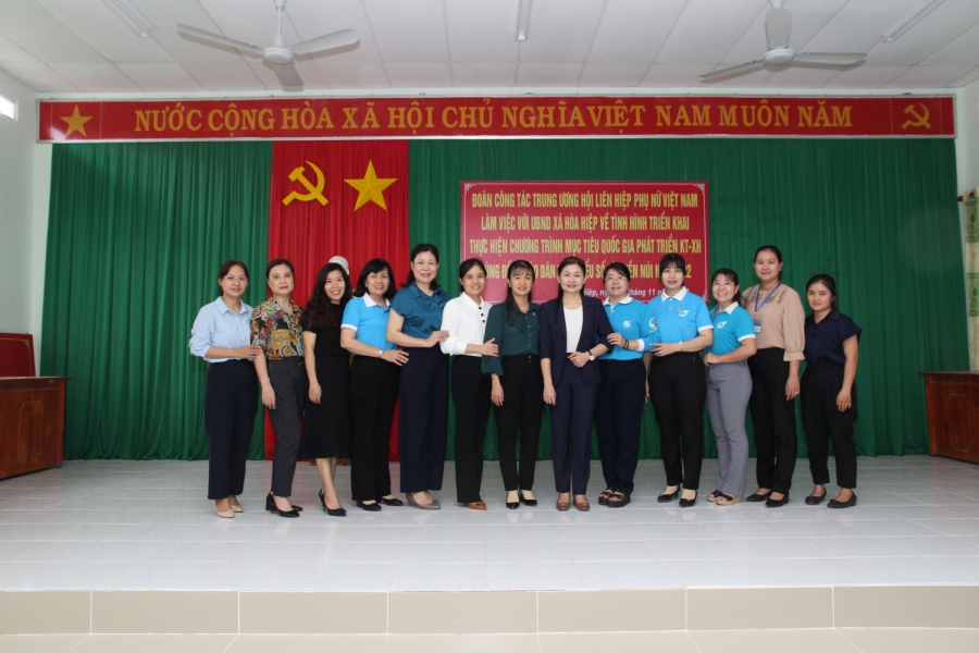 Trung ương Hội LHPN Việt Nam làm việc tại Hòa Hiệp