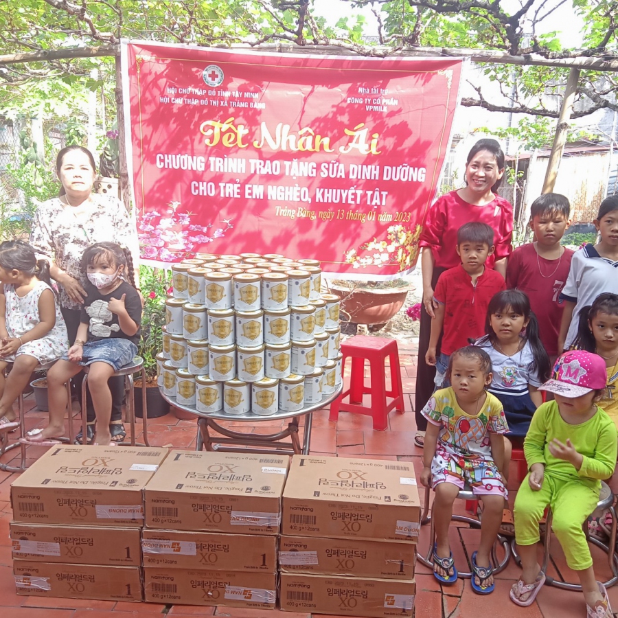 Hội LHPN  xã Phước Bình tổ chức các hoạt động “Tết chia sẻ yêu thương”