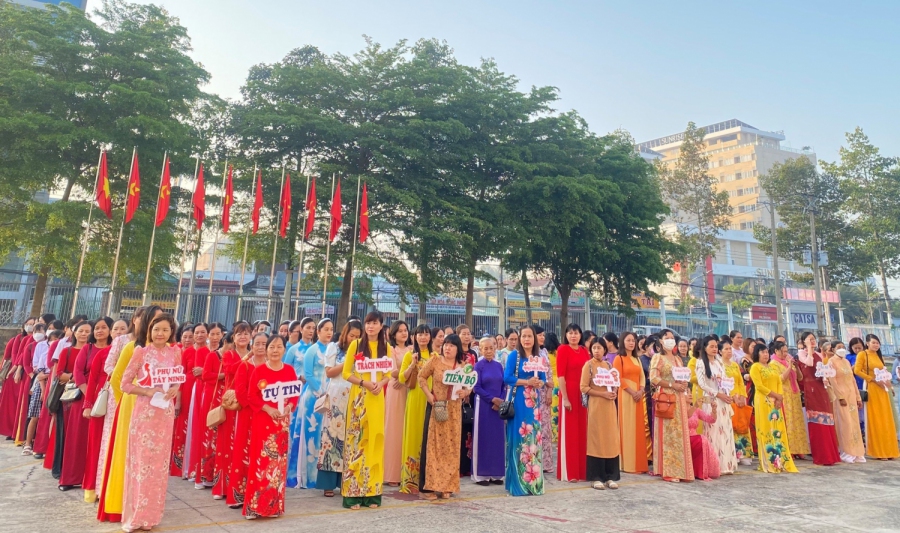 Hội LHPN tỉnh Tây Ninh: “Sẻ chia và tôn vinh áo dài Việt Nam”