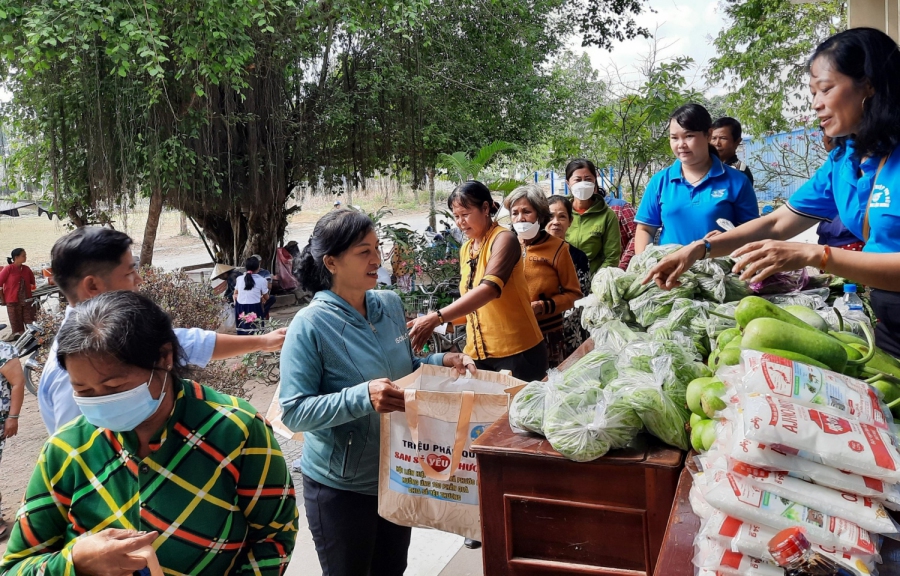 Thực hiện chương trình“Đồng hành cùng phụ nữ biên cương” và triển khai Dự án 08 địa bàn xã biên giới Phước Bình.