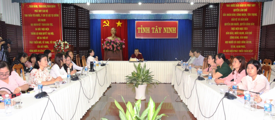 Hội LHPN tỉnh Tây Ninh tham dự tọa đàm “Công tác xây dựng, phát triển đội ngũ cán bộ nữ đáp ứng yêu cầu tình hình mới”