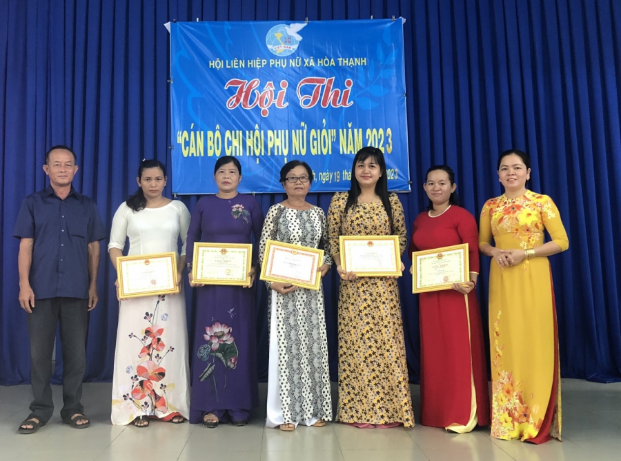 Hội LHPN xã Hoà Thạnh tổ chức Hội thi ”Cán bộ Chi hội phụ nữ giỏi” năm 2023