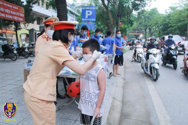 Tăng cường phòng, chống dịch Covid-19, bảo đảm trật tự an toàn giao thông dịp nghỉ lễ 30/4 - 1/5