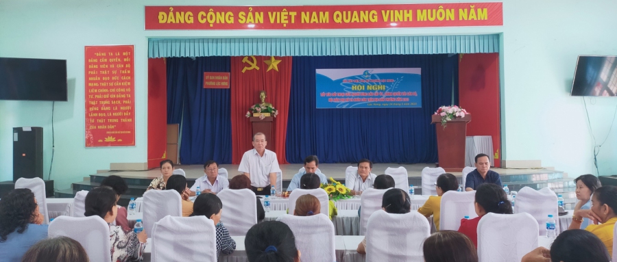 Tiếp xúc, đối thoại giữa người đứng đầu cấp ủy, chính quyền với cán bộ, hội viên, phụ nữ và nhân dân phường Lộc Hưng