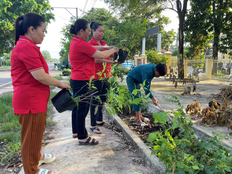 Tin hoạt động Hội LHPN xã Hòa Hiệp