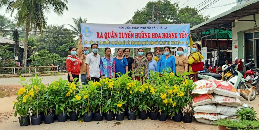 Cô Yến – Chiếc cầu nối đưa mạnh thường quân đến với hội viên phụ nữ khó khăn