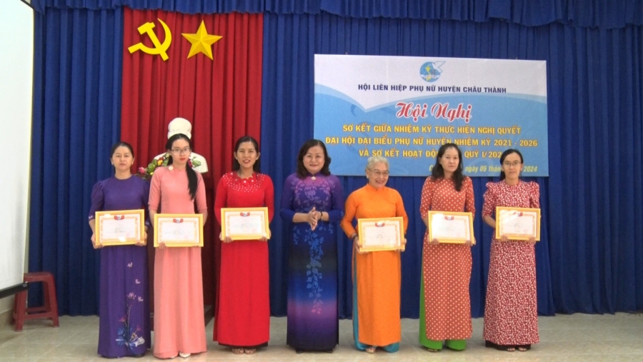 Châu Thành: Hội nghị sơ kết giữa nhiệm kỳ thực hiện Nghị quyết Đại hội đại biểu Phụ nữ huyện và các xã, thị trấn