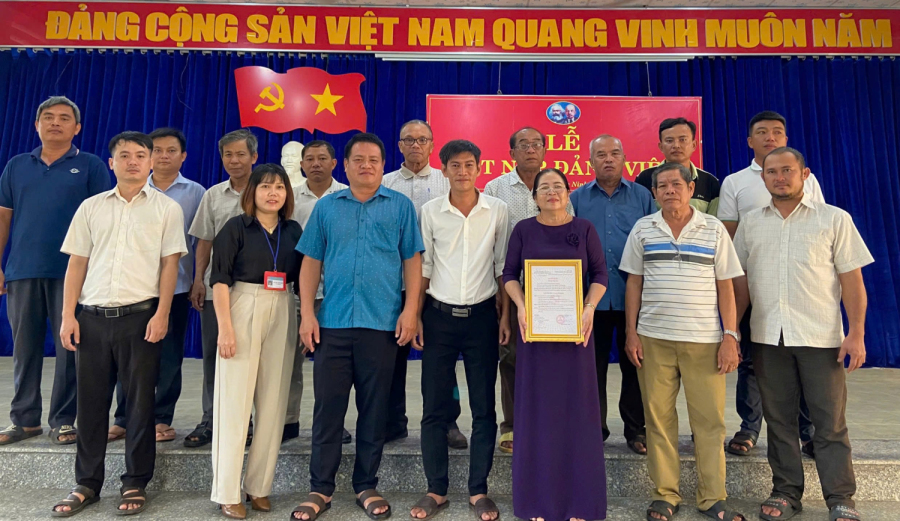 Hội LHPN xã Phước Ninh phát huy kết nạp đảng viên đối với Chi hội Trưởng phụ nữ