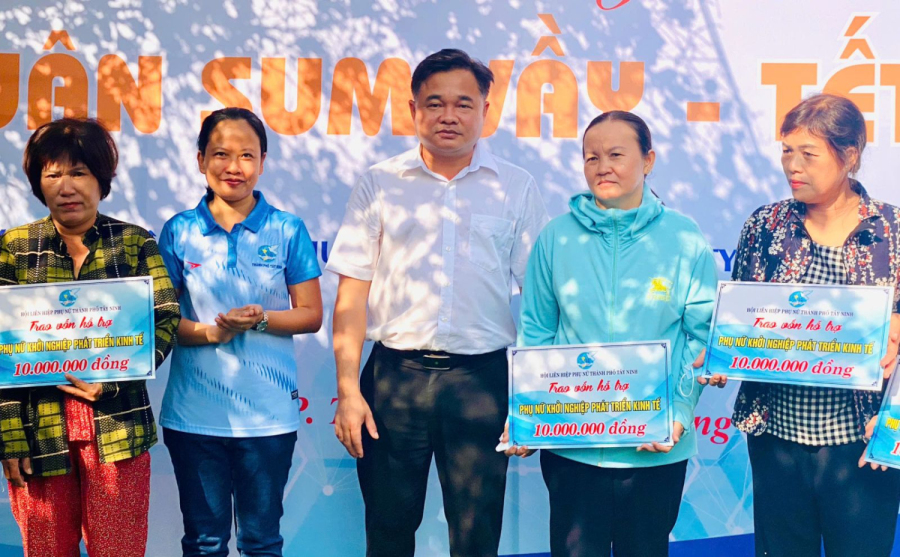 Các cấp Hội đồng hành cùng phụ nữ khởi nghiệp giai đoạn 2017–2025